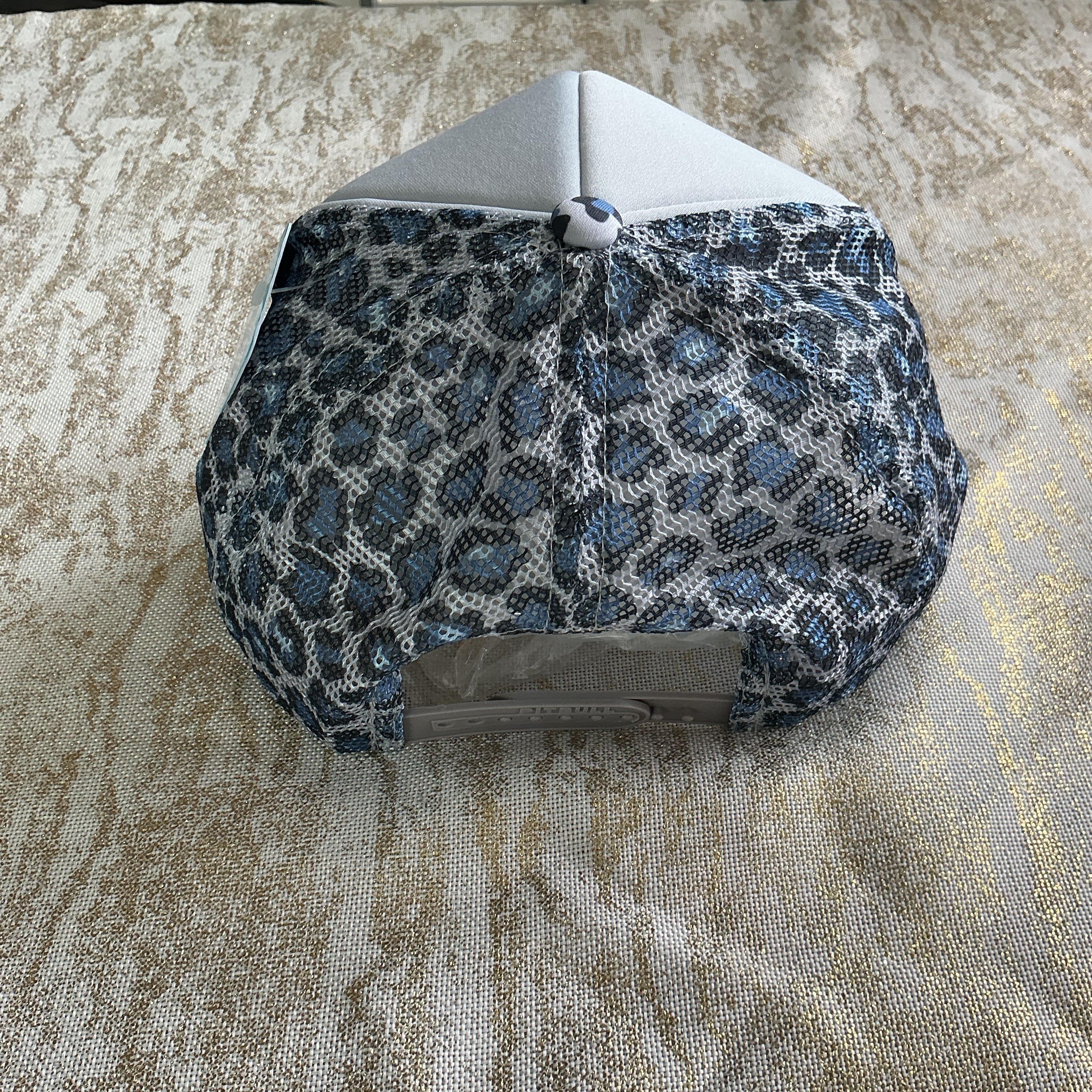 Gym GIRL Trucker hat