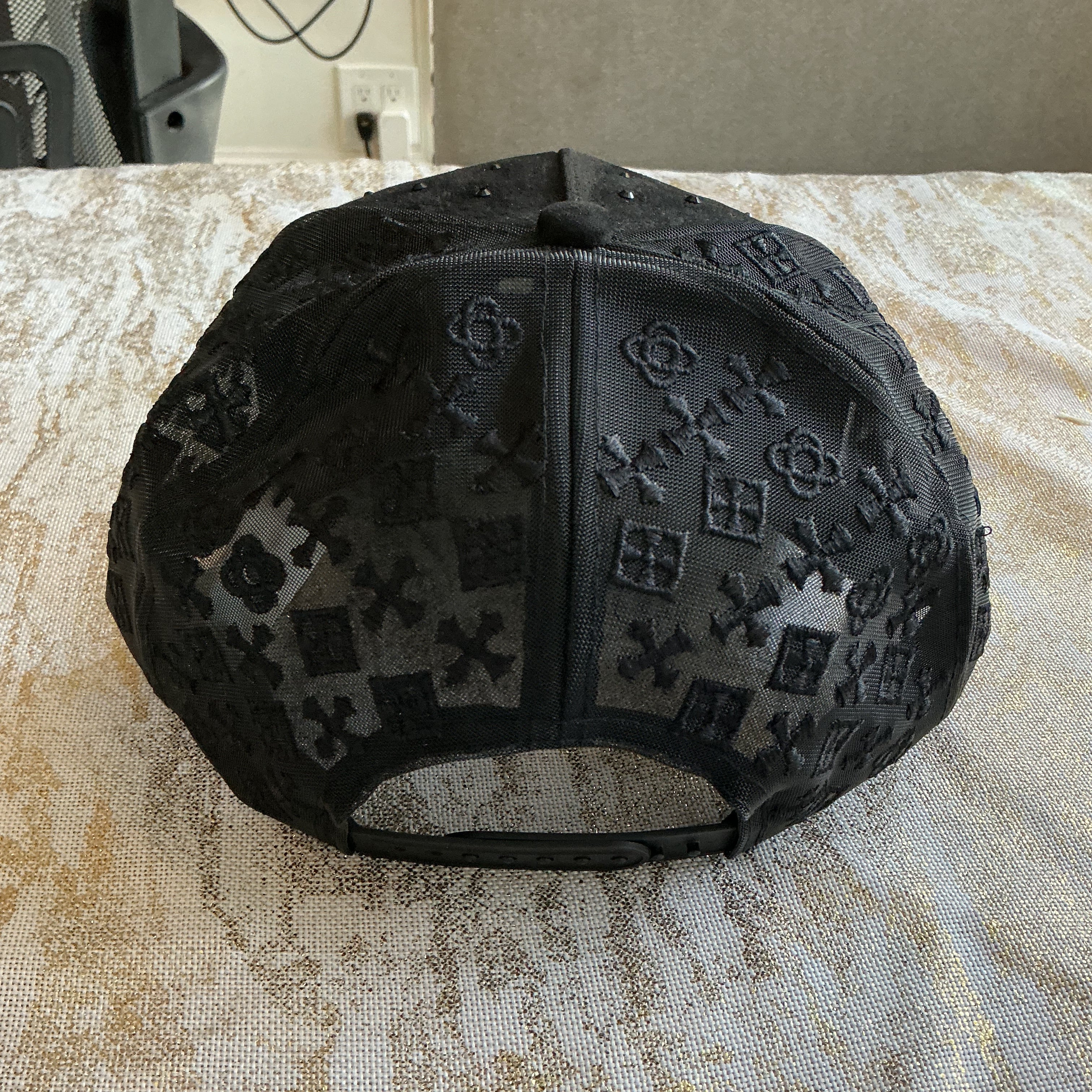 Bling black cross hat